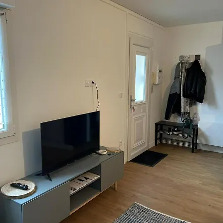 Cozy Accommodation, St Roch, Amiens, Netflix, Wi-fi, Apartamento Amiens